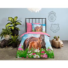 Bettwäsche Pferd und Fohlen auf einer Blumenwiese