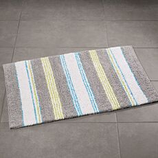 Tapis de bain rayé joliment coloré