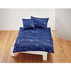 Linge de lit avec belles guirlandes d'étoiles